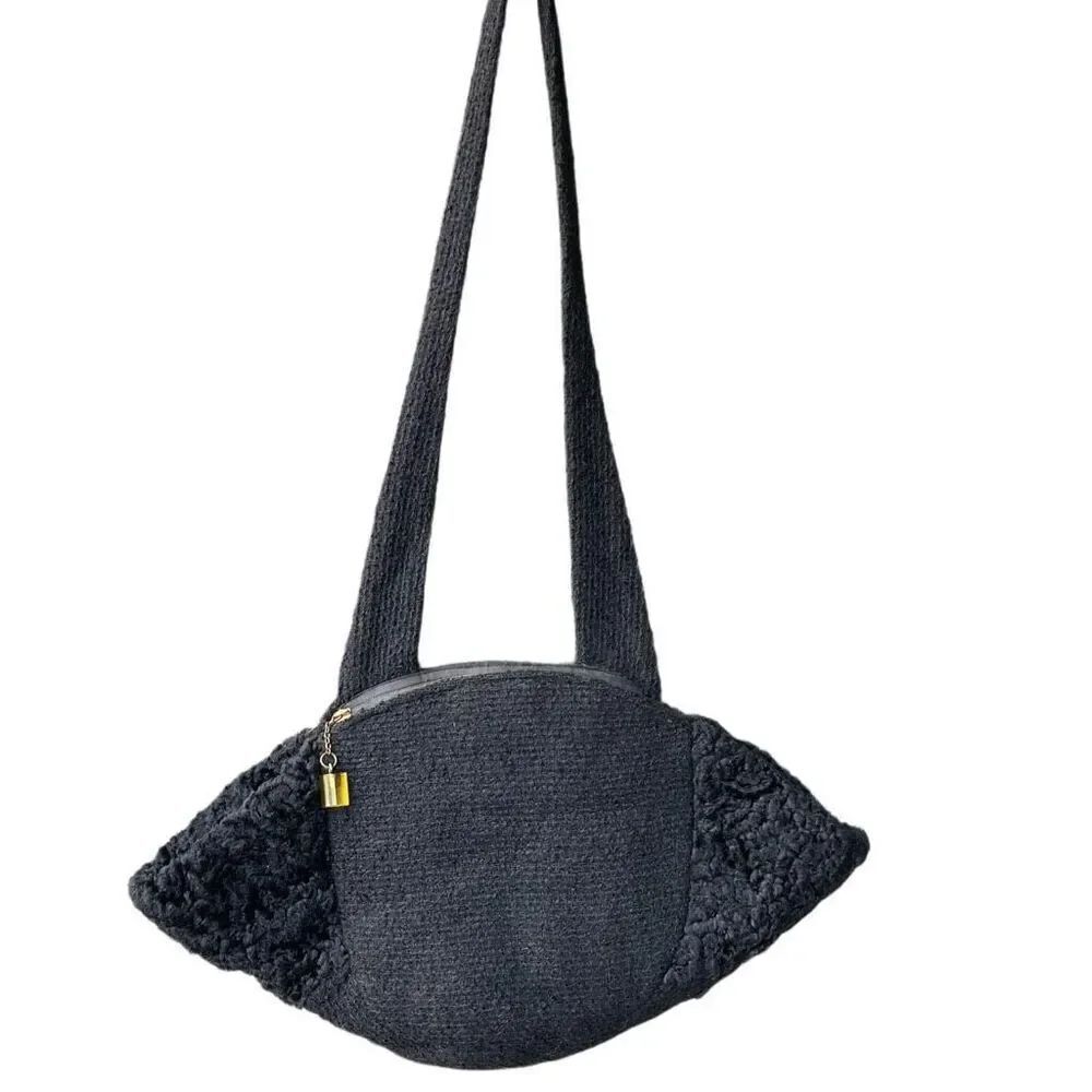 1940’s Lambswool shoulder bag with hand warmer pockets.